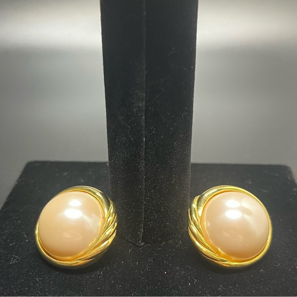 Marvella Faux Pearl Cabochon Style Clip On Earrings Gold Tone Chunky Vintage